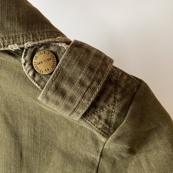 The Slanted Pocket Military Jacket - Picture 5 of 6
